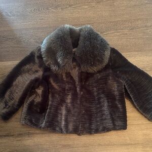 Terry Lewis Classic Luxuries greyFur Jacket size large